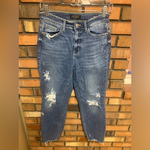 Judy Blue Distressed Ankle Jeans - Picture 1 of 3